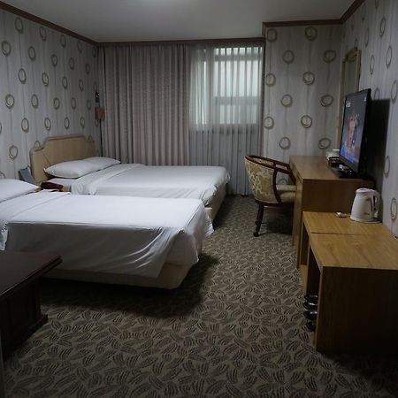 Gwangmyeong Diana Hotel Екстериор снимка