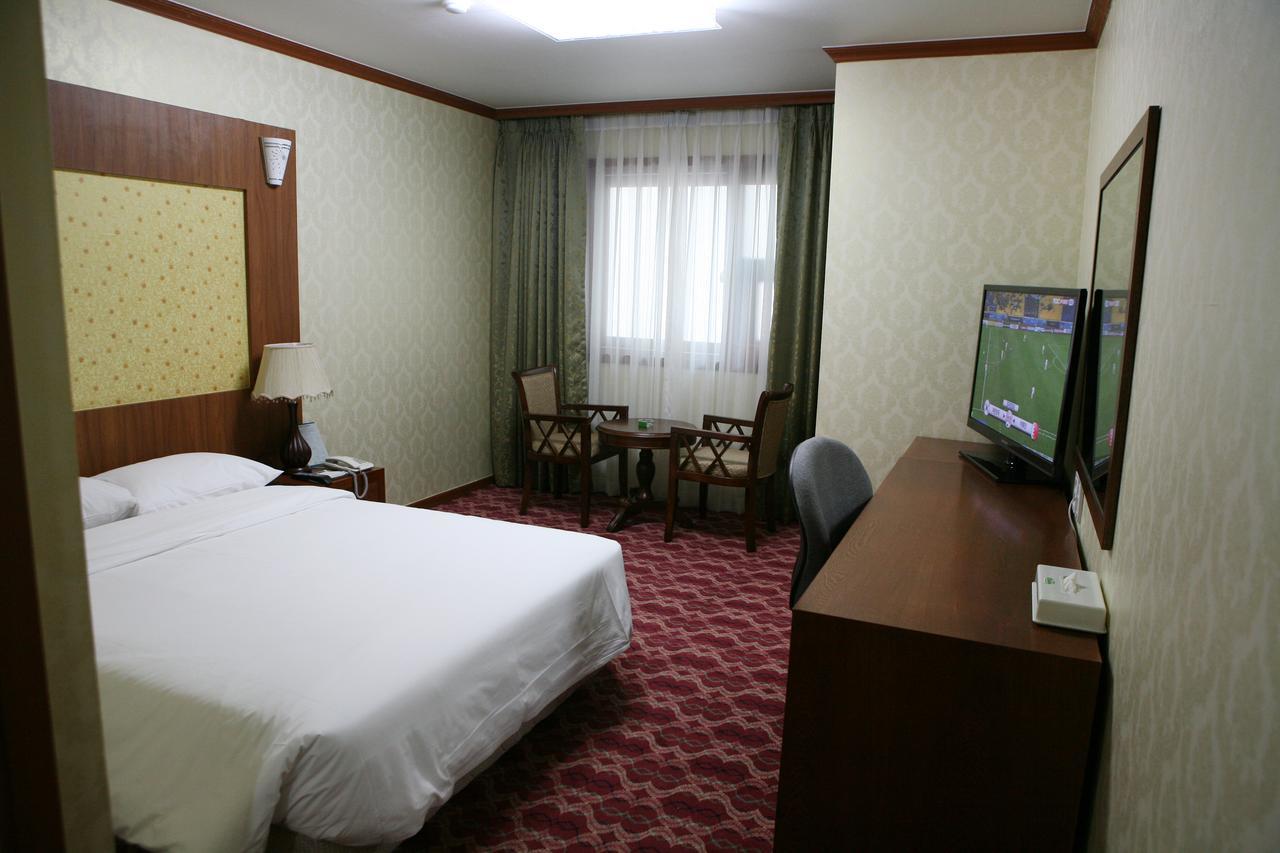 Gwangmyeong Diana Hotel Екстериор снимка