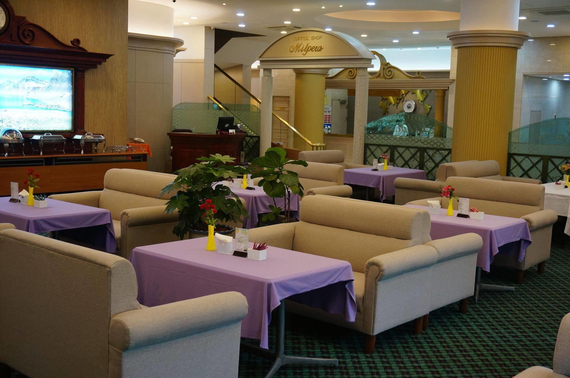 Gwangmyeong Diana Hotel Екстериор снимка