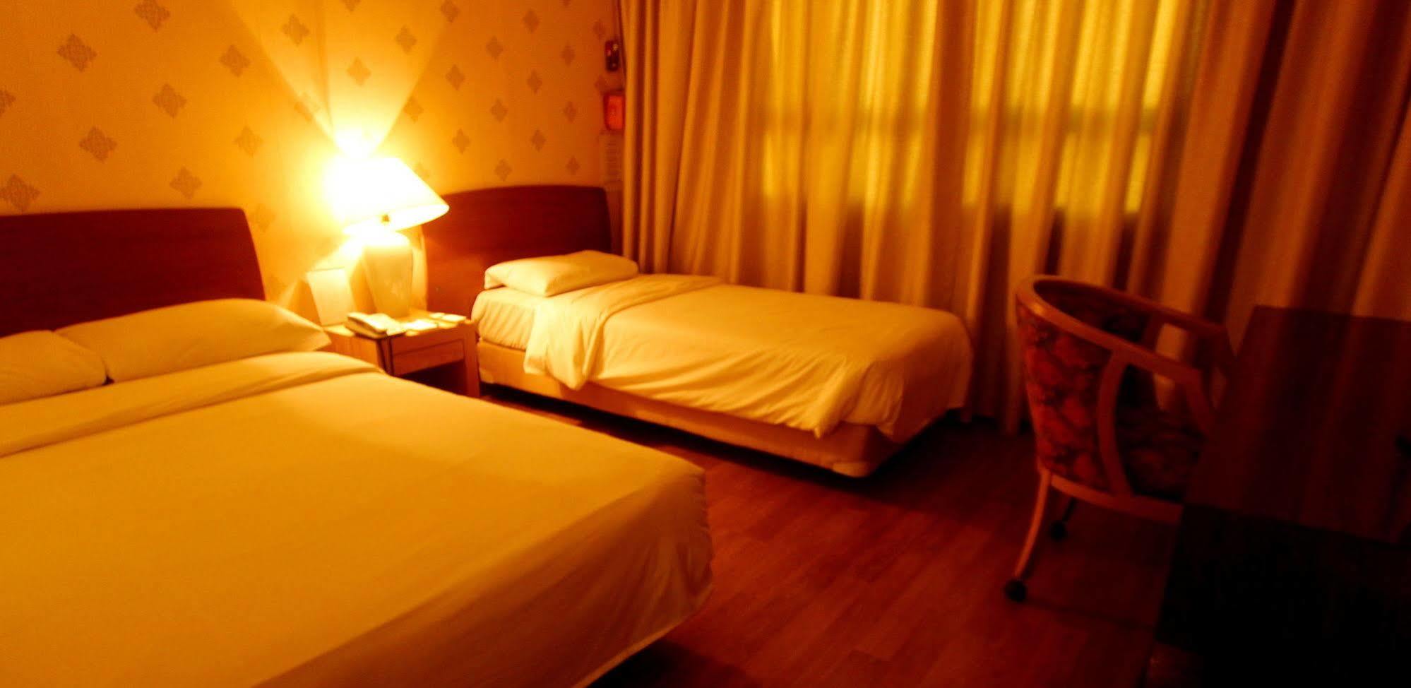 Gwangmyeong Diana Hotel Екстериор снимка