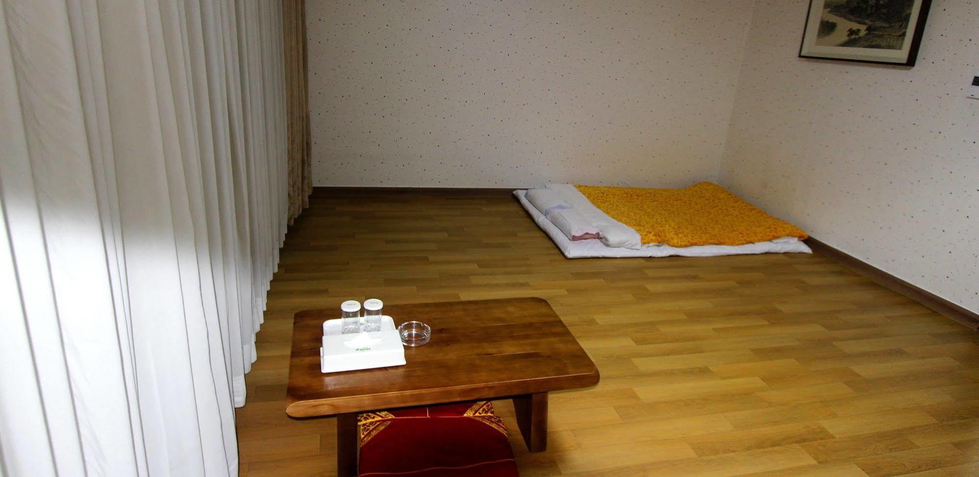 Gwangmyeong Diana Hotel Екстериор снимка