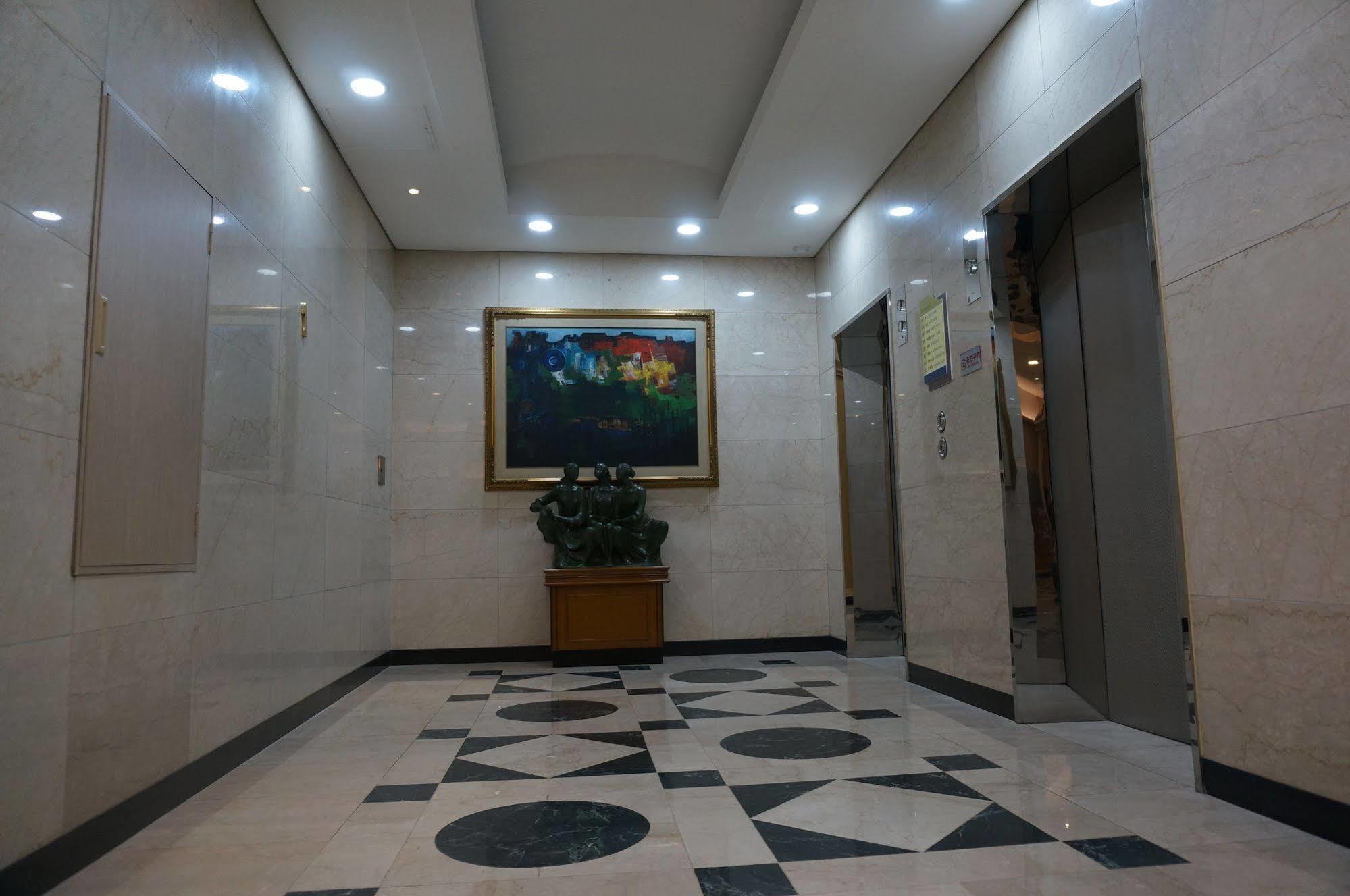 Gwangmyeong Diana Hotel Екстериор снимка