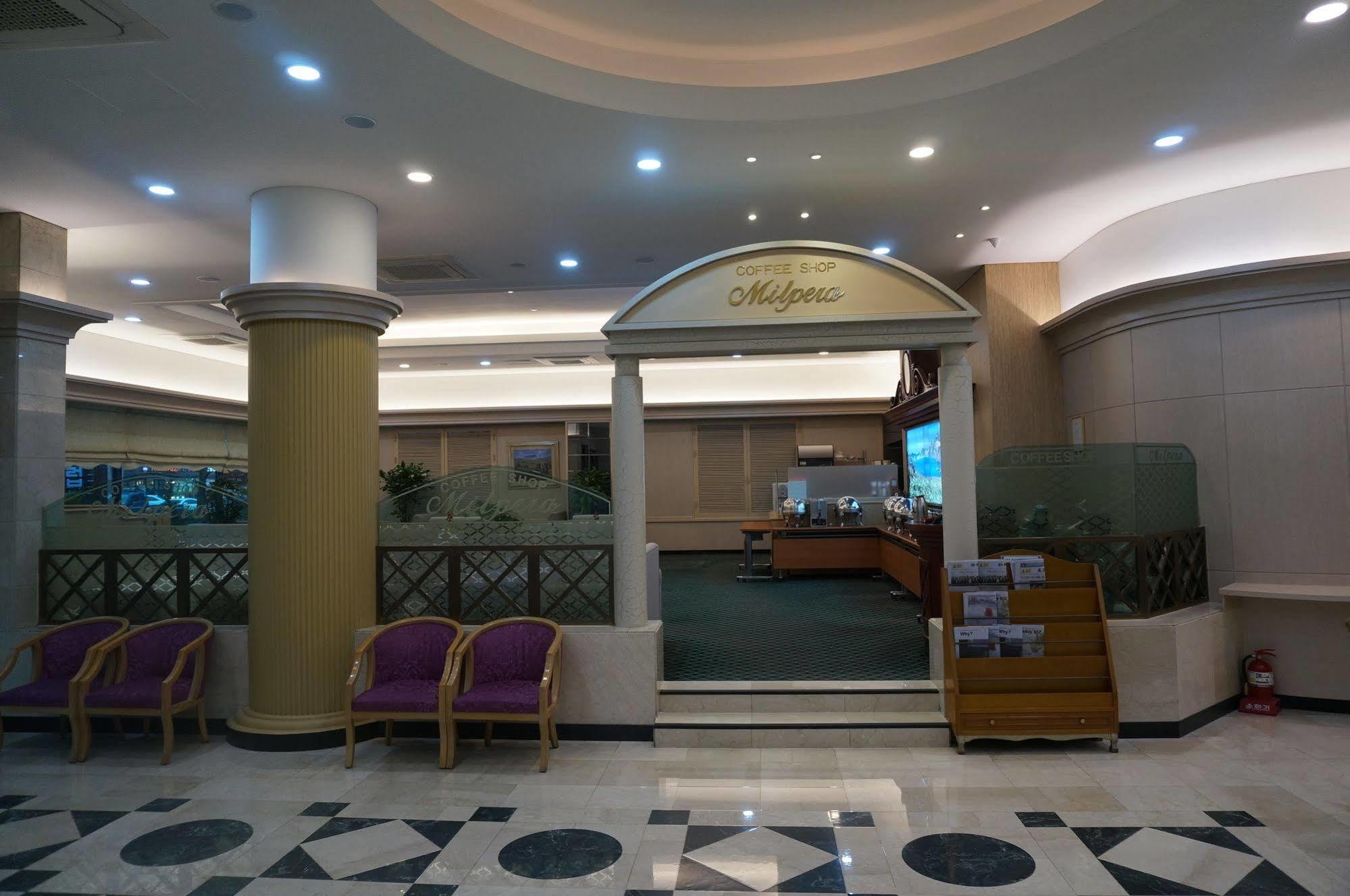 Gwangmyeong Diana Hotel Екстериор снимка