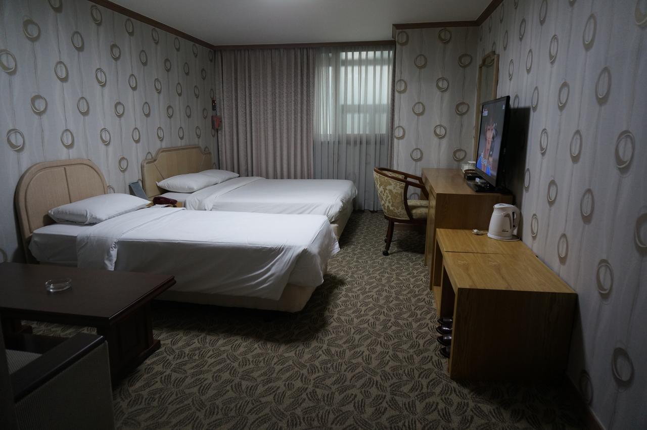 Gwangmyeong Diana Hotel Екстериор снимка